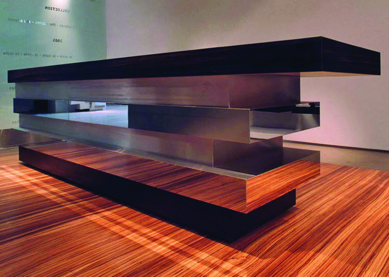Strato_design_LEISOLE#1_Sculptural kitchen island in mirror and mat stainless steel_Ebony wood_2005_01
