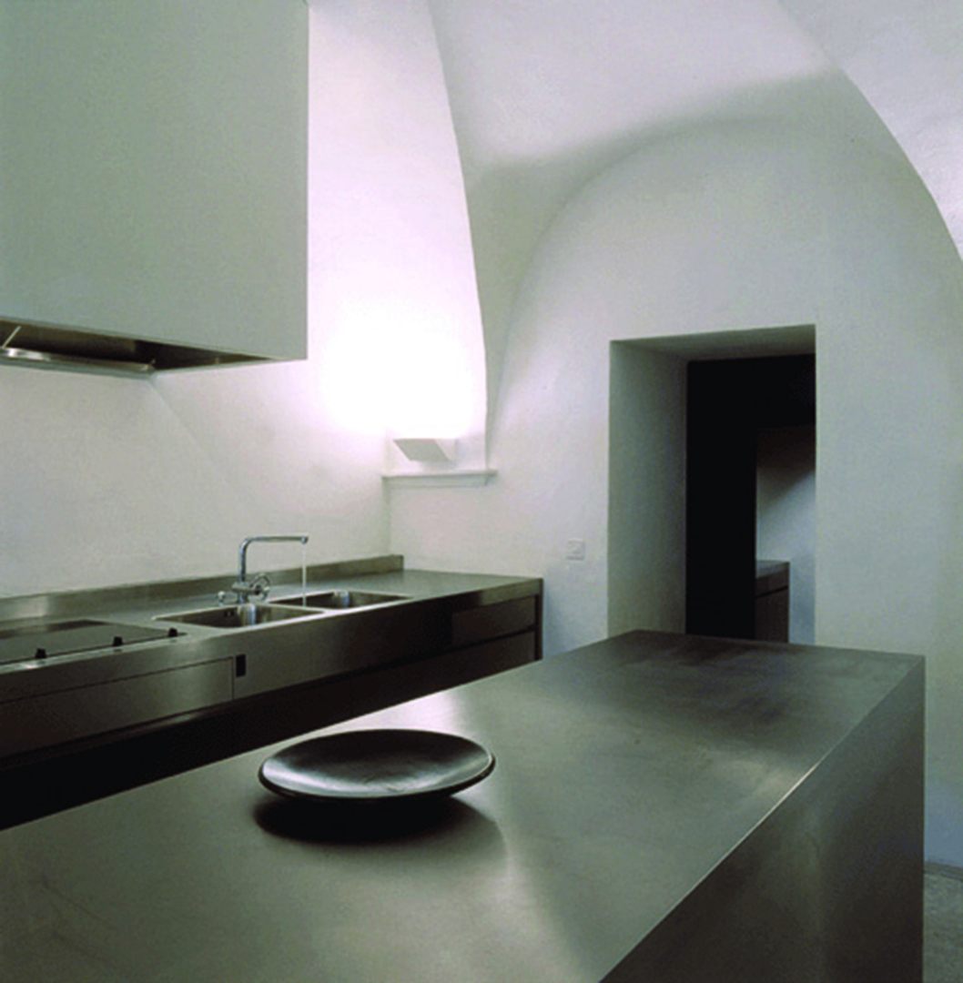 Strato_design_Non Plus Ultra_bespoke kitchen project in Engadin_Architektur Bureau Ruch_chMerleda_mat stainless steel_10