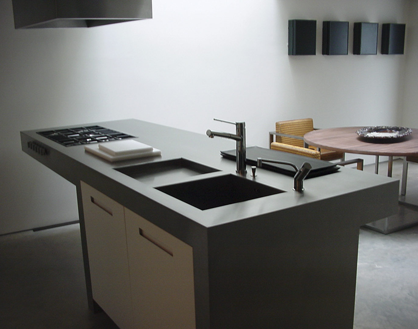 Strato_design_Non Plus Ultra_bespoke kitchen project in London_mat stainless steel_DSC00684