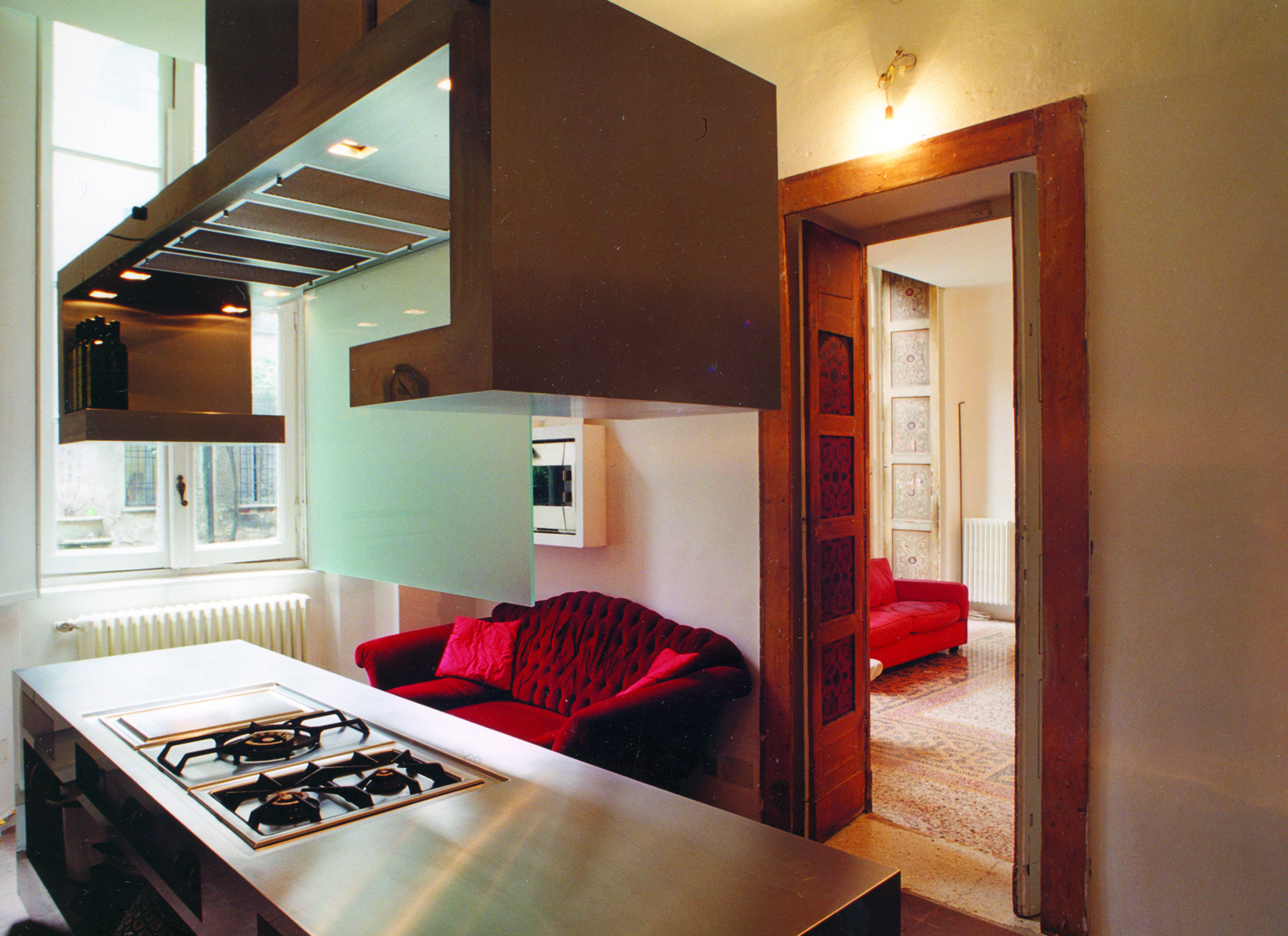 Strato_design_Non Plus Ultra_bespoke kitchen project in Milano Studio Casoli Art Gallery_Titanium_mat stainless steel_01