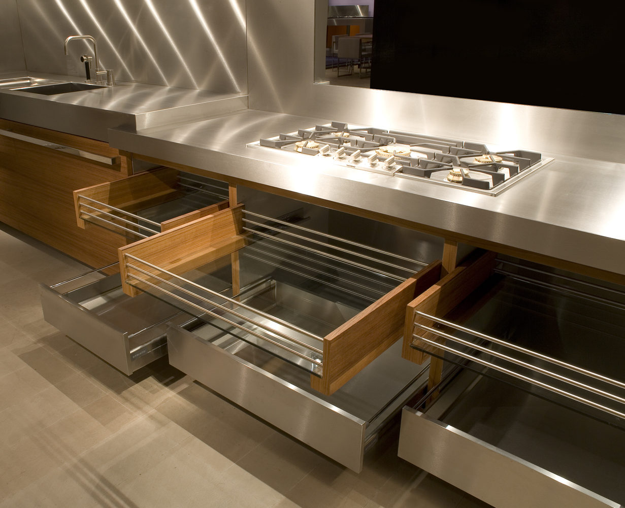 Strato_design_Non Plus Ultra_bespoke kitchen project in Milano_Teak wood_mat stainless steel_stratocolor tortora_13