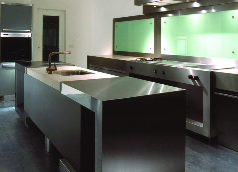 Strato_design_Non Plus Ultra_bespoke kitchen project in Milano_mat stainless steel_glass_stone_151