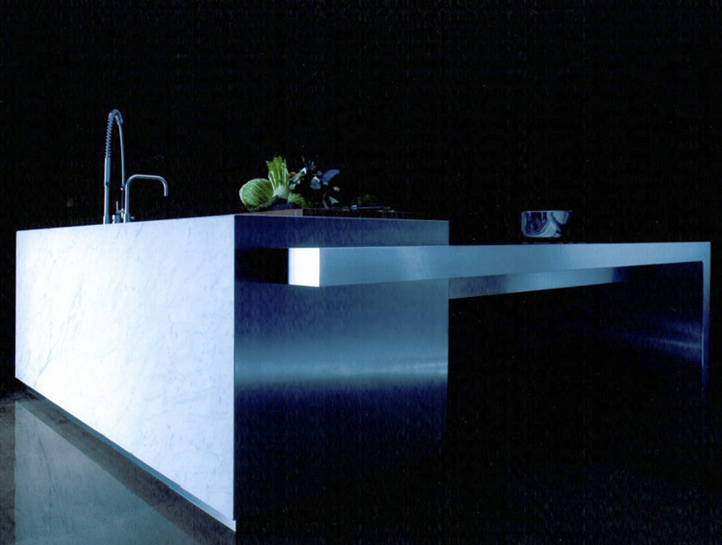 Strato_design_Non Plus Ultra_bespoke kitchen project in Milano_mat stainless steel_mat grey lacquer_Carrara marble_2002_29-96