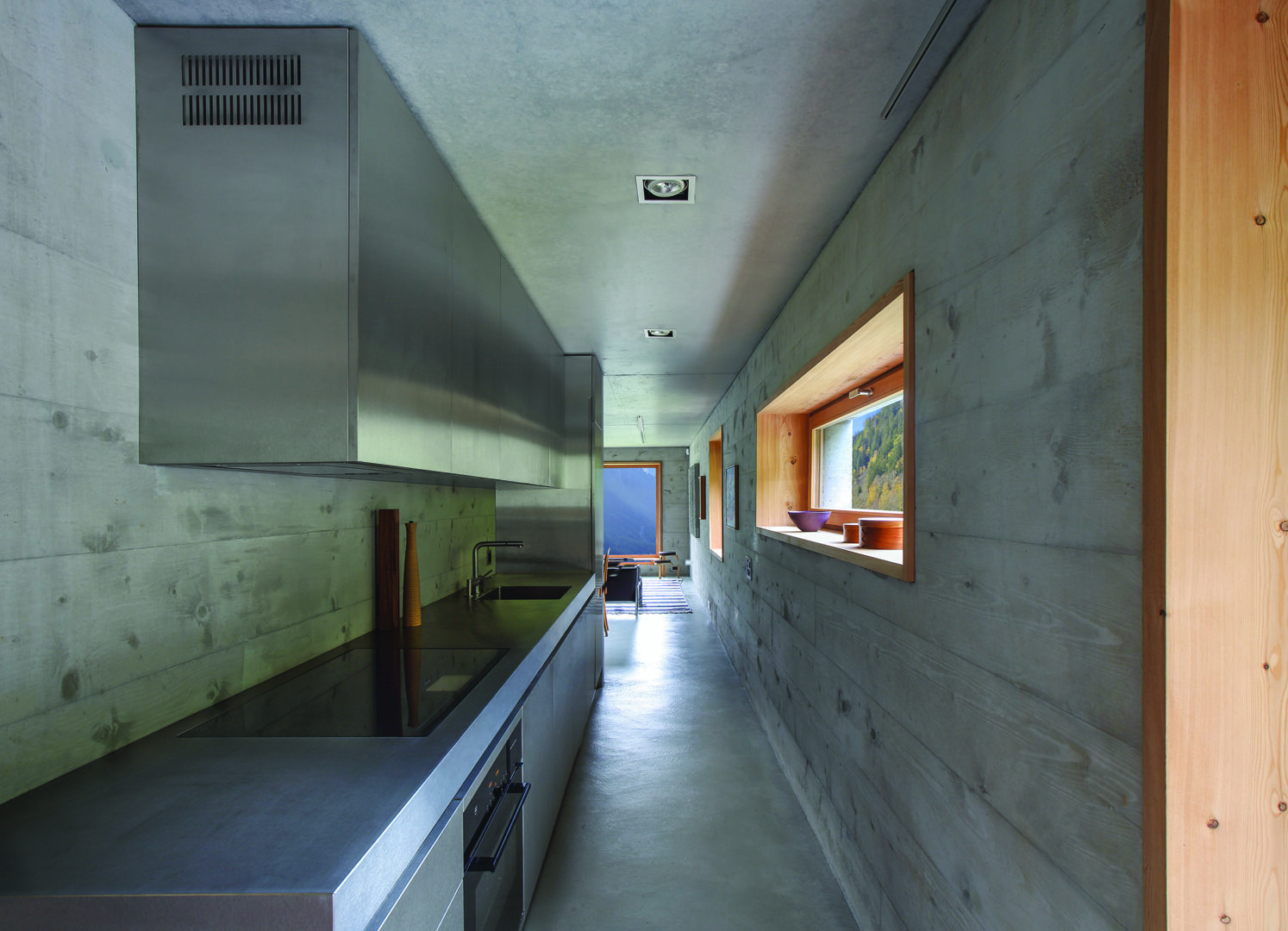 Strato_design_Non Plus Ultra_bespoke kitchen project in Val Bregaglia_Architektur Bureau Ruch_mat stainless steel_16a_ph Simonetti