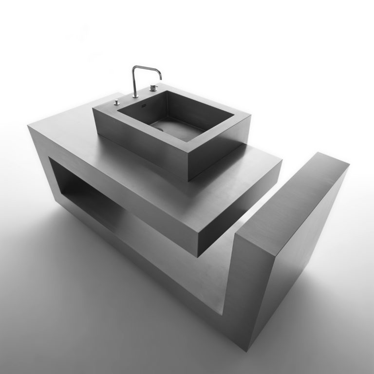 Strato_design_PEZZO_UNICO with sink_mat stainless steel_phMaurizioMarcato_03