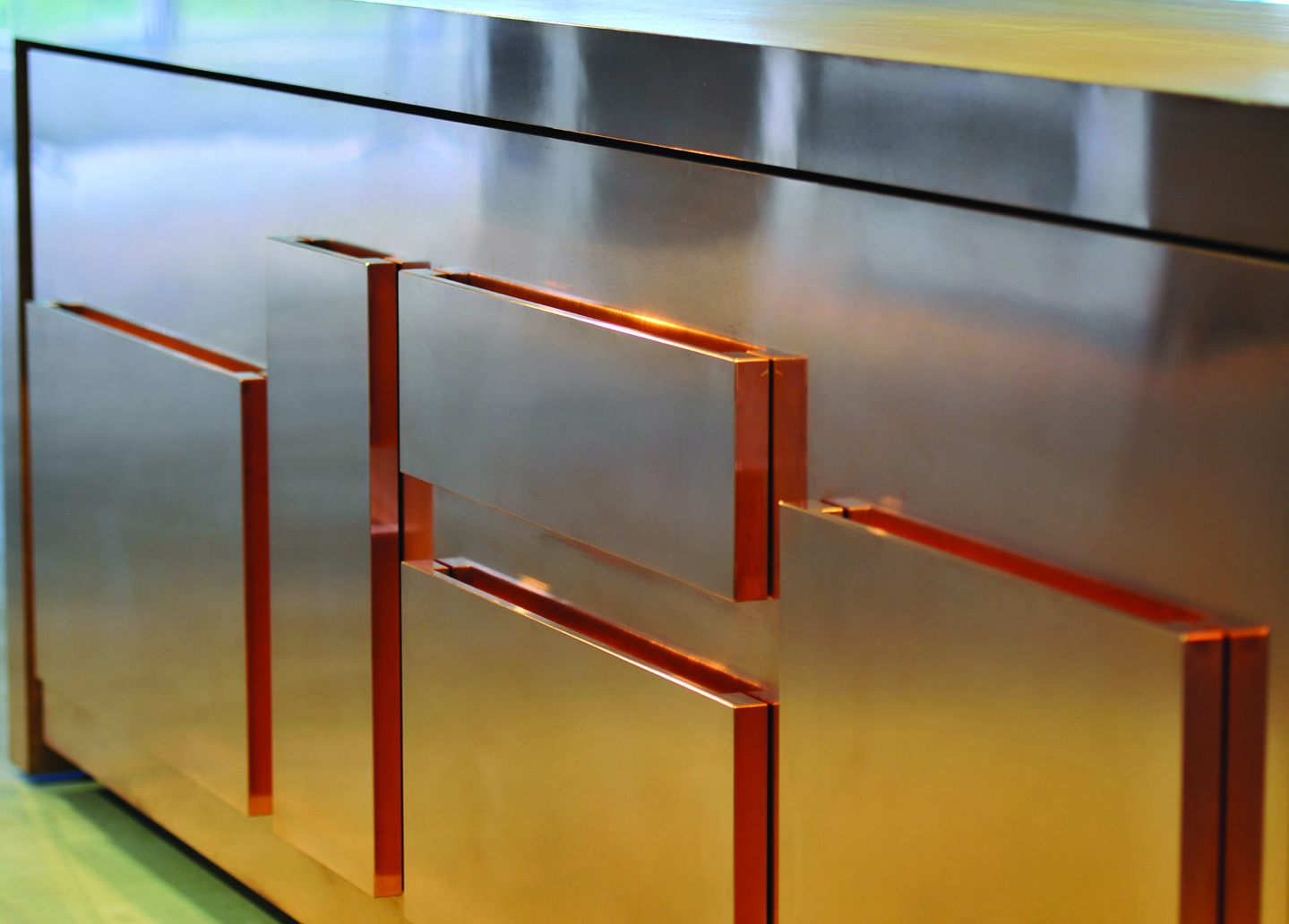 Strato_design_SEMPLICE#1_kitchen island with turning table in Hong Kong_copper mat finishing_01