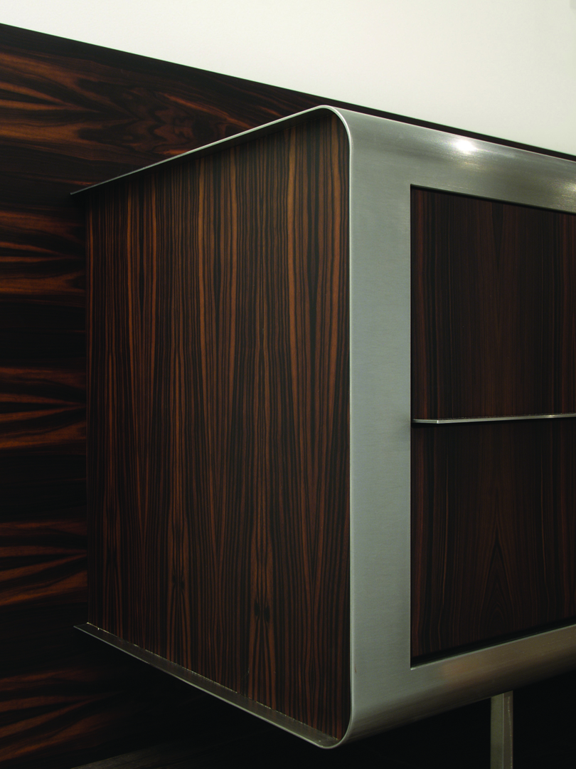 Strato_design_bespoke-low-cabinet_Ebony-wood_mat-stainless-steel_detail_02