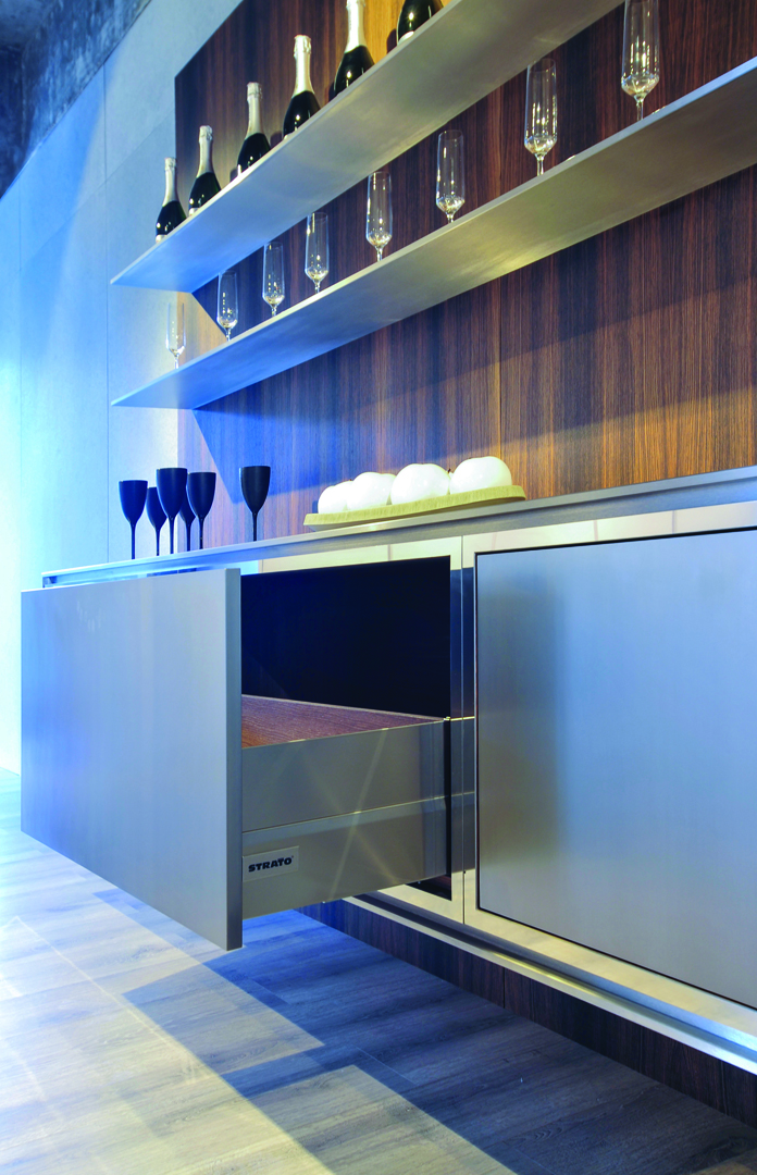 Strato_design_bespoke suspended cabinet_stainless steel mat_mirror stainless steel_Noce Canaletto wood_detail_03